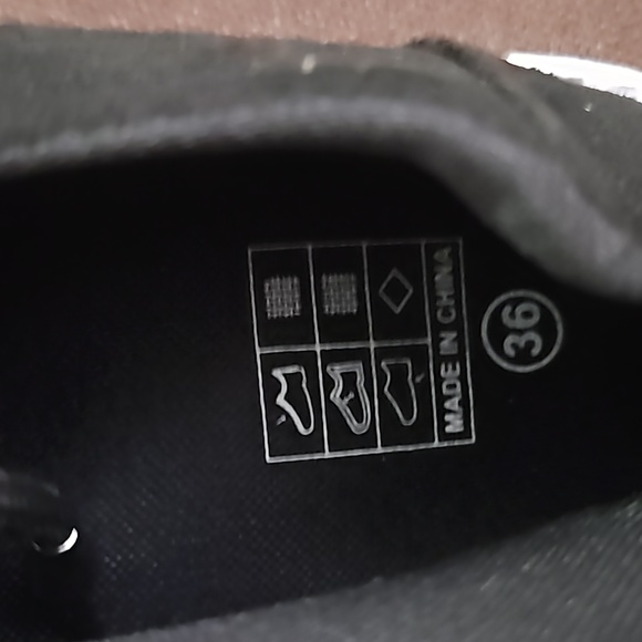 Women Leopard Pattern Casual Shoes - Picture 6 of 9